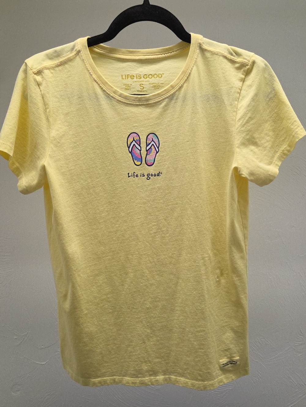 Womans Life Is Good Yellow T-shirt With Flip Flops On Front Size S